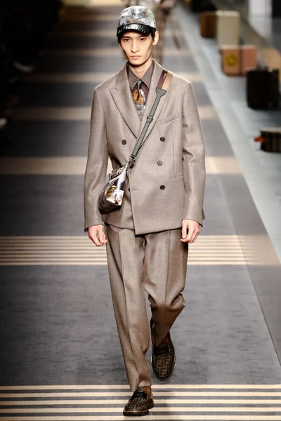 Look 36